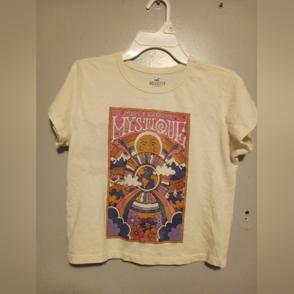 Crop Top Graphic T-Shirt